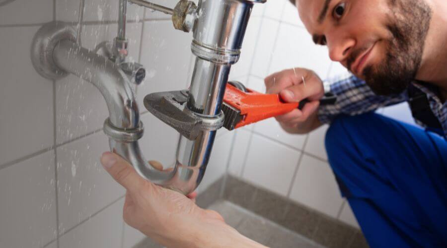 Expert burst pipe repair services in Independence, LA